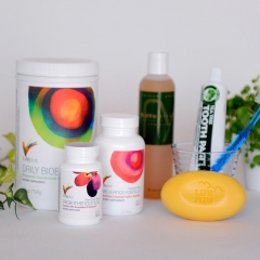 ベーシックエブリディパック（歯磨き粉はフッ素入り）サーキュレーションフォーミュラ（Basic Everyday Pak with Fluoride Toothpaste, Circulation Formula, and Shampoo）の商品画像