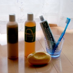 パーソナルパック（歯磨き粉はフッ素抜き）（Toothpaste, Toothbrush, Soap, Shampoo, Conditioner）の商品画像